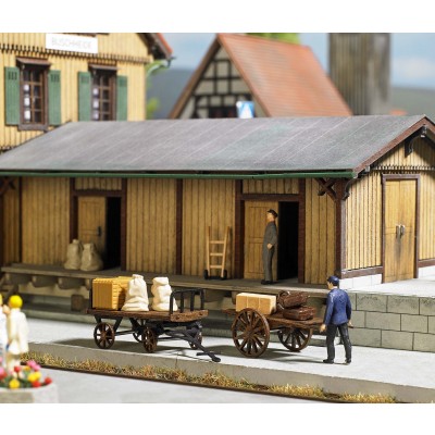 2 Gepäckkarren mit Zubehör/Ladegut, Bausatz