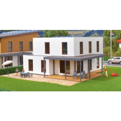 Kubushaus Lina mit Terrasse - Polyplate Bausatz, L: 11,9 x B 13,9 x H 7,4 cm
