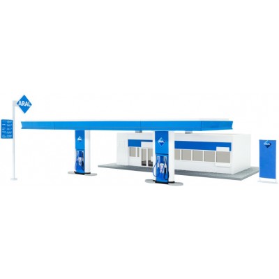 Moderne ARAL Tankstelle - Polyplate Bausatz, L: 22,9 x B 22,6 x H 6,4 cm