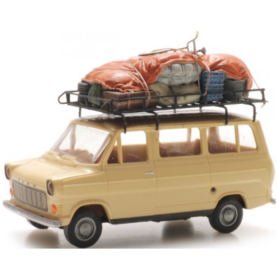 Dachgepäckträger für Kleintansporter beladen