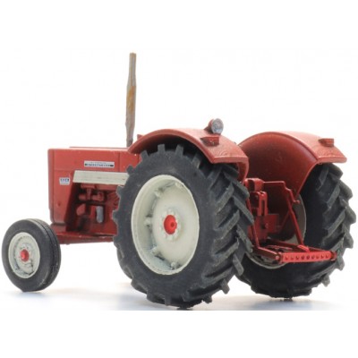 McCornick International 624 Traktor, rot