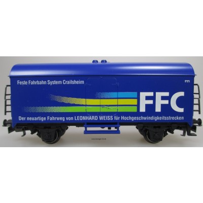 Infundo Feste Fahrbahn Leonhard Weiss, wechselseitig mit  FFC Der neuartige Fahrweg (blaues Dach)