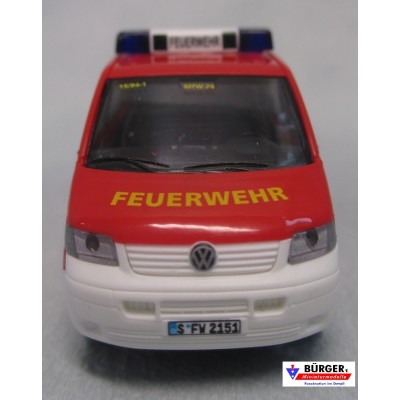 VW T5 LR Bus der Feuerwehr Stuttgart Hedelfingen, GW-Mess 4, rot mit gelbem Design, 15/94-1, MTW 26, S-FW 2151
