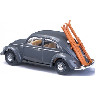 VW Käfer Ovalfenster mit Skiträger, Baujahr 1955