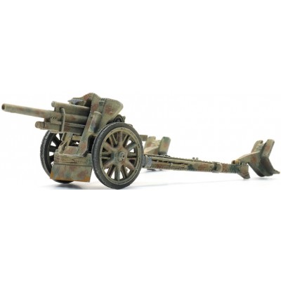 Wehrmacht 10,5cm LeFH 18, Tarnung, in Stellung