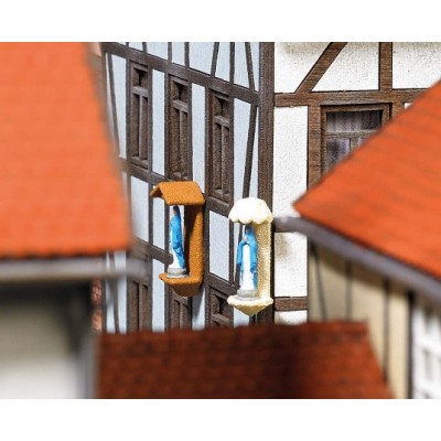Mini-Ausgestaltungs-Set Hausheilige, 2 typische Marienfiguren zur Befestigung an Hauswänden