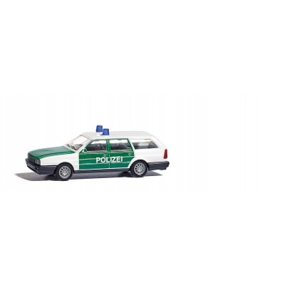 Gelasert - 2 Polizisten mit Polizeifahrzeug und Riegel Laserpistole zur mobilen Geschwindigkeitsüberwachung