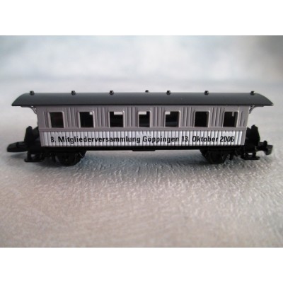9. Mitgliederversammlung Göppingen 13.Oktober 2006 - Kampagne 2006: Papa komm spielen!, märklin MHI, (grauer Personenwagen, spezieller Karton
