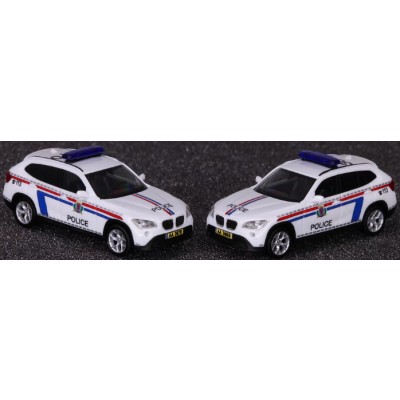 Set mit 2 BMW X1 (E84) POLICE Grand Ducale, Polizei Luxemburg mit Dachkennungen und Nummernschilder AA 3868 + AA 3870, Design 2018