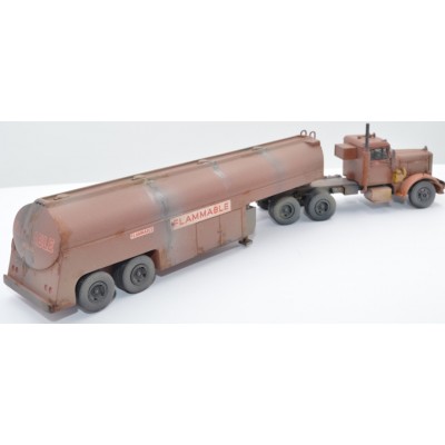Peterbilt 281 Confidential mit Fruehauf Tankauflieger, Filmauto aus dem Klassiker Duel von Steven Spielberg